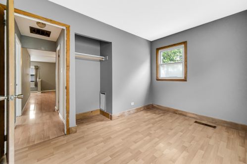 2000 Capri Ave, Joliet IL 60436-1203 exterior