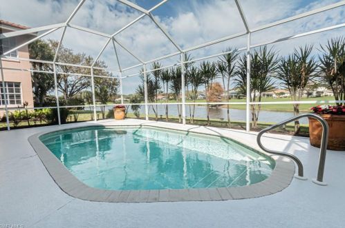 2037 Crestview Way, Naples FL 34119-3306 exterior