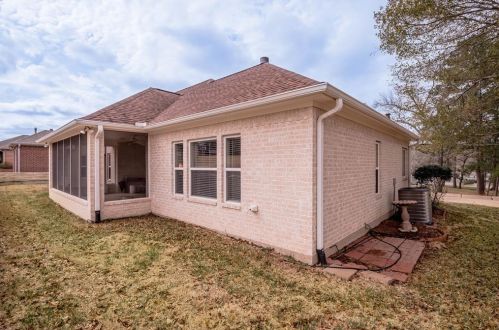 110 18 St, Huntsville TX 77340-4370 exterior