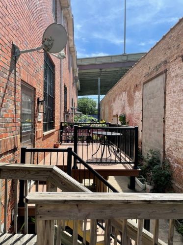 333 25th Pl, Chicago IL  60616-5501 exterior