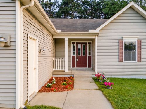 4593 Andover Woods Ct, Kalamazoo, MI 49024-1799