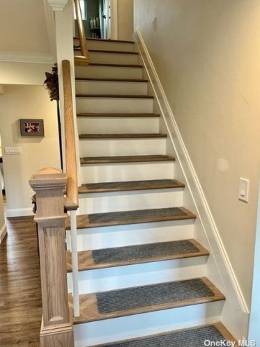 280 Blake Ave, Bohemia NY  11716-3415 exterior