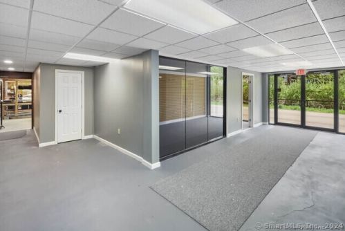 79 Commerce Ave, Killingly CT 06239-2804 exterior