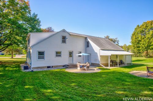 5482 Ravine Rd, Kalamazoo MI 49009-9002 exterior