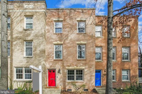 4513 Macarthur Blvd, Washington DC 20007-4201 exterior