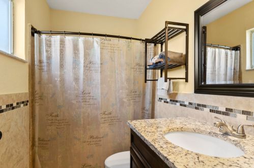 2032 Hideaway Cir, Fort Pierce FL 34952-4802 exterior