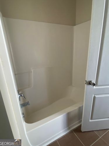 2837 Laurel Rdg Cir, Atlanta GA 30344-8019 exterior