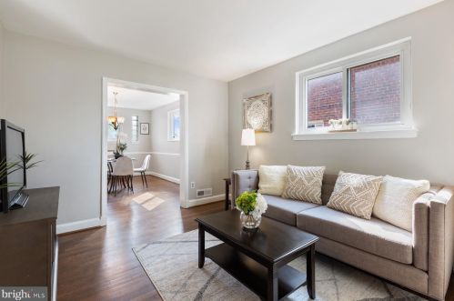 110 54th St, Washington DC 20019-6561 exterior