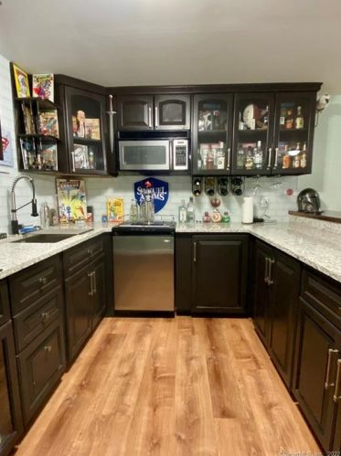 68 Pratt Rd, Killingly CT 06241-1740 exterior