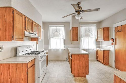 350 Mount Pleasant Ave, Providence RI 02908-5153 exterior