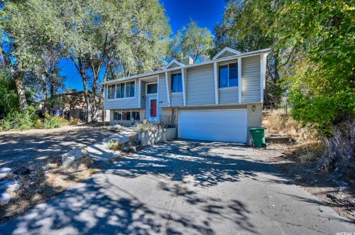 9185 Terri Lynn Dr, Sandy, UT 84094-3006