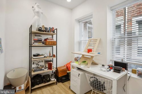 5220 Larchwood Ave, Philadelphia PA 19143-1522 exterior