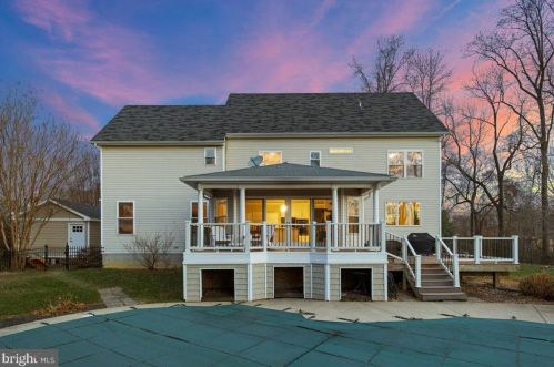 2949 Queensberry Dr, Huntingtown MD 20639-2306 exterior