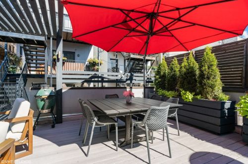 2226 Hamilton Ave, Chicago IL  60647-3304 exterior