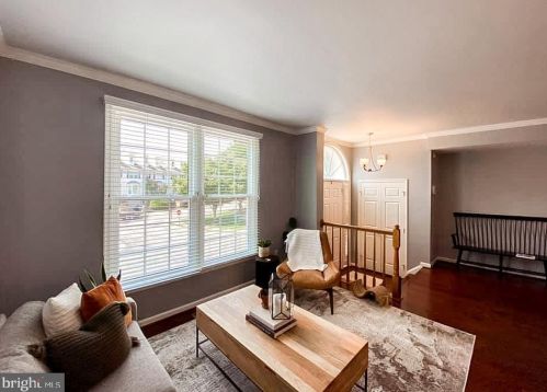 5817 Appleford Dr, Alexandria VA  22315-5625 exterior