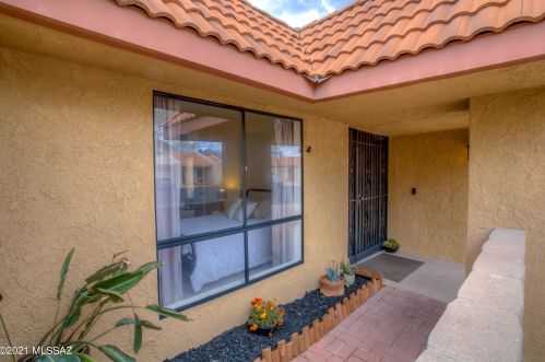 4676 Camino Rosa, Tucson, AZ 85718-4423