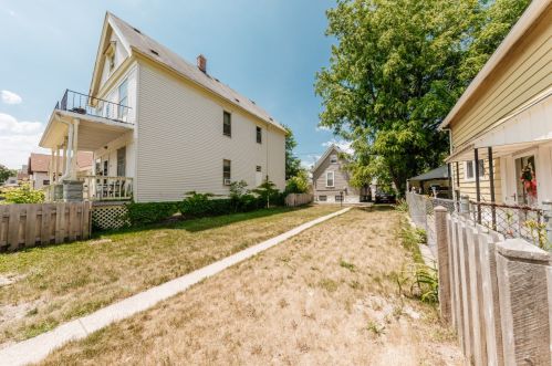 1761 Pearl St, Milwaukee WI 53204-3165 exterior