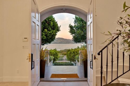 23 Heron Dr, Mill Valley, CA 94941-3264