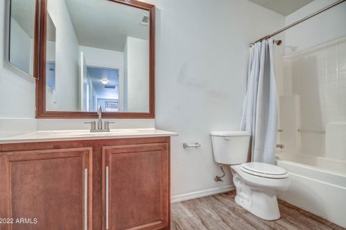 5912 Albeniz Pl, Phoenix AZ 85043-1973 exterior