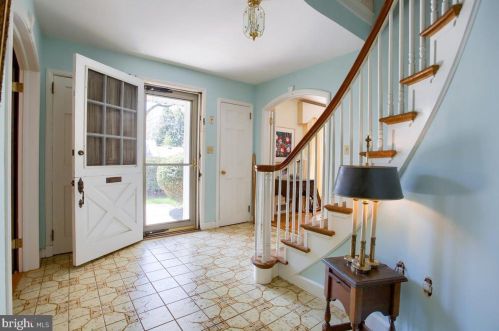 1515 Ridge Rd, Lancaster, PA 17603-4737