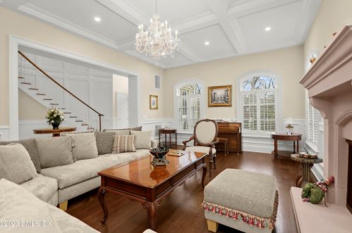 31 Baldwin Farms, Greenwich CT 06831-3307 exterior