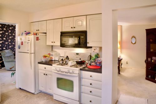 1252 Edinborough Dr, Meskegon MI 49441-5326 exterior