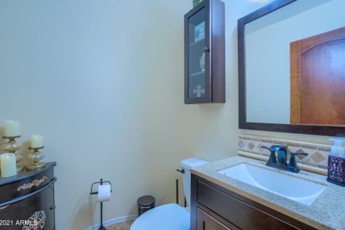 33907 23 Dr, Phoenix AZ 85027-4137 exterior