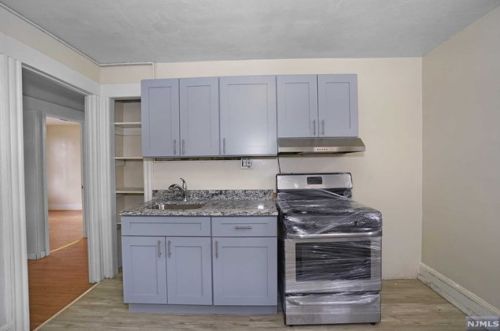 77 Genessee Ave, Paterson NJ  07503-1406 exterior