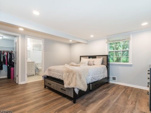 45 Summit Trl, Sparta NJ  07871-1430 exterior