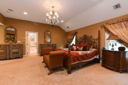 109 Elmwood Dr, Huntington Station NY 11746-5658 exterior