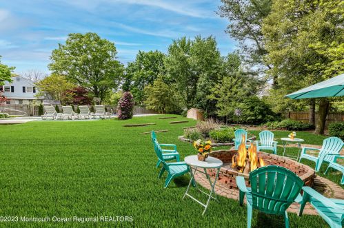 2 Teal Pl, Berkeley Township NJ  08721-1620 exterior