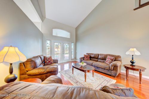 2006 Sykes Crk Dr, Merritt Island FL 32953-3065 exterior