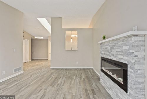 2457 Grenadier Ave, Saint Paul MN  55128-4319 exterior