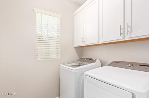 155 Lakeview Blvd, Chandler AZ 85225-5823 exterior