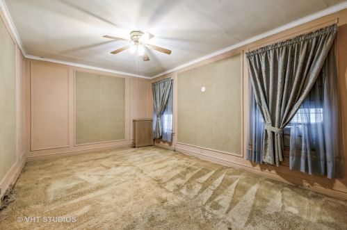 6727 Oglesby Ave, Chicago IL  60649-1315 exterior