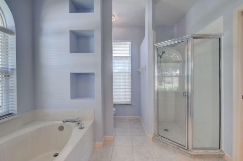 2885 Eagle Dr, Fort Pierce FL 34951-2374 exterior