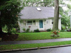 38 Roundwood Rd, Newton, MA 02464-1217