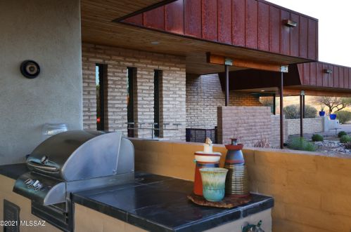 3211 Corte Amarilla, Green Valley AZ 85614-4782 exterior