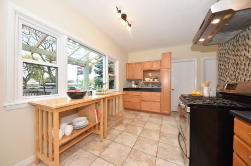 1116 Potter Ave, Milwaukee WI 53207-2118 exterior