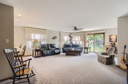 351 Everett Ave, Bull Valley IL 60014-7119 exterior