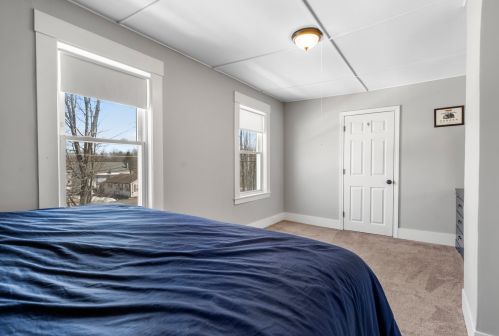 64 Elm St, Concord NH 03303-3324 exterior