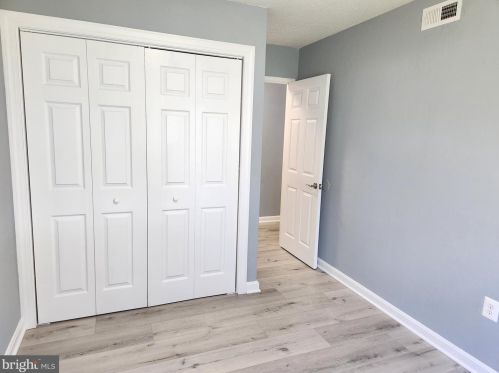 900 Edgerly Rd, Glen Burnie MD 21060-7305 exterior