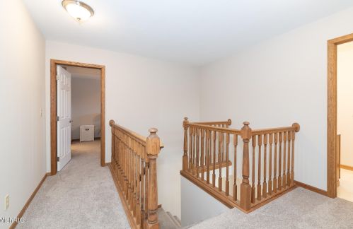 10400 Roger St, Kalamazoo MI 49002-7185 exterior