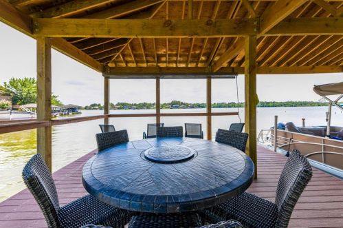 48 La Costa Dr, Montgomery TX 77356-5357 exterior