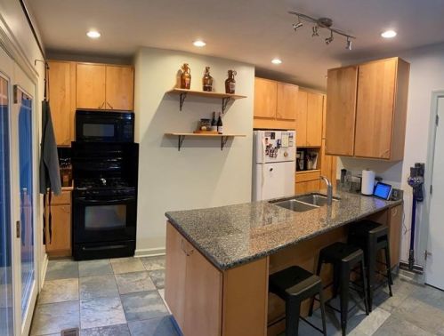 221 Ulysses St, Pittsburgh PA  15211-1545 exterior