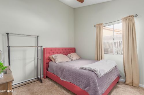 3010 Blackhawk Dr, Phoenix AZ  85050-4706 exterior