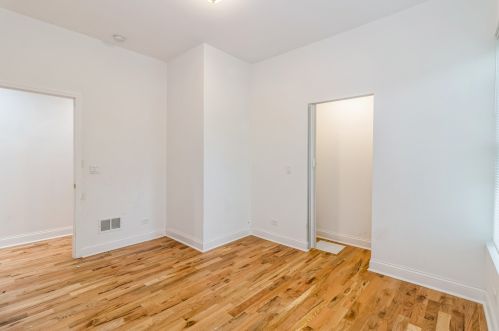 523 65 Pl, Chicago IL 60637-3848 exterior