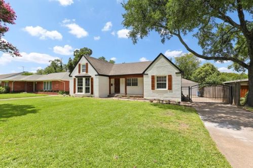 1717 Crowberry Dr, Dallas TX  75228-3741 exterior