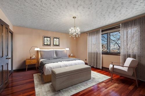 6 Walker Rd, Peabody MA 01960-5421 exterior