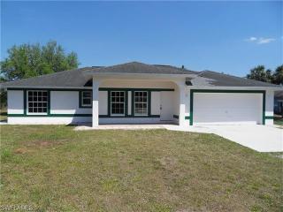 530 20th St, Naples, FL 34120-3621